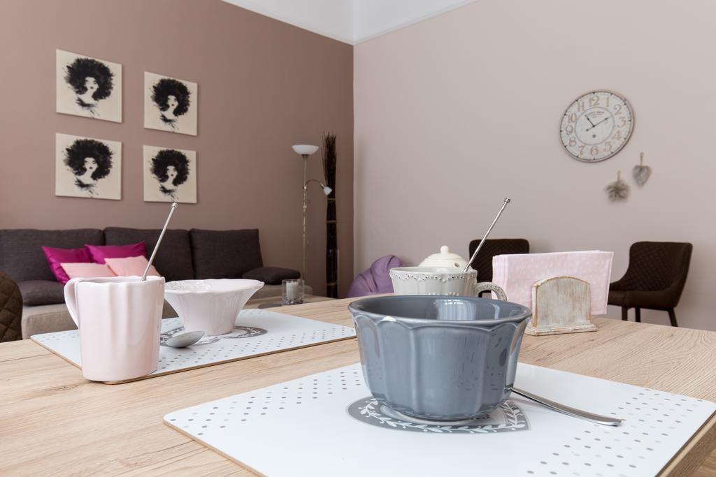 Bpm: Dob70 Classic Apartment In Downtown 布达佩斯 客房 照片